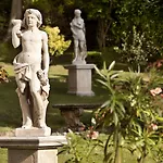 Villa Sizzo Relais B&B Bed & Breakfast