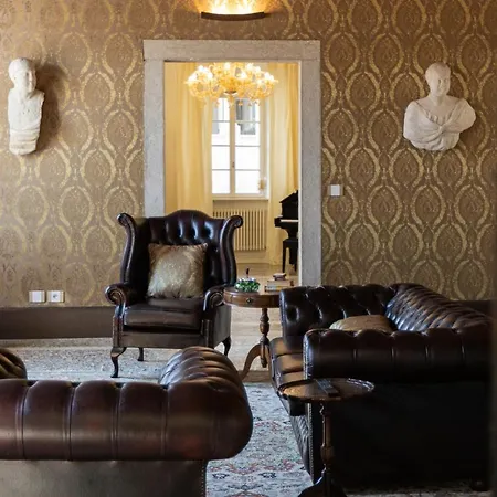 Oda ve Kahvaltı Sizzo Relais Trento