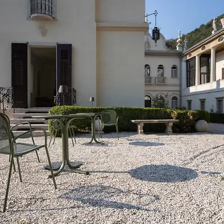 Sizzo Relais