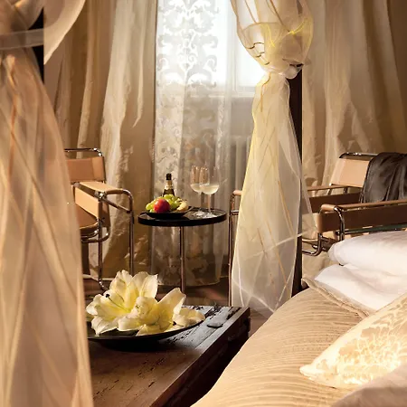 فندق مبيت وإفطار Sizzo Relais 3*