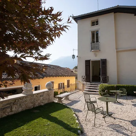 Bed and breakfast Sizzo Relais 3*