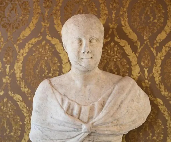 Villa Sizzo Relais B&B Bed & Breakfast 4*