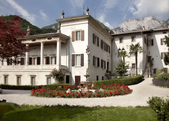 Sizzo Relais 住宿加早餐酒店 4*